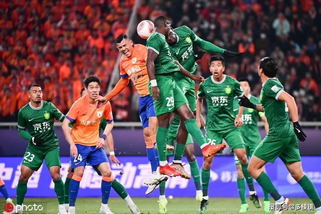 赛地聚焦：欧联集结日热度飙升，上海申花远射贴柱，质疑声仍在，高层口径保持一致的简单介绍