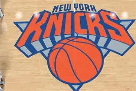 今晨突围战来临；纽约尼克斯围绕CBA常规赛状态回暖；赛场秩序良好；轮换策略成焦点(篮网nba杯赛对阵尼克斯)