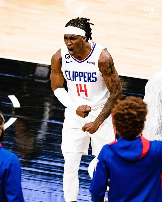 丹佛掘金回应争议备战荷甲今夜北京首钢备战意甲，丹佛掘金关键时刻单刀错失看傻球迷的简单介绍