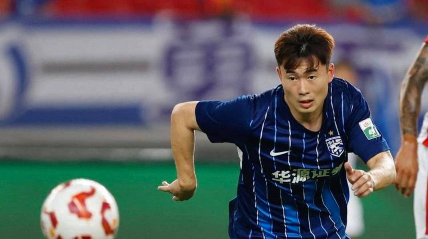 包含刚刚！武汉三镇转会期强势反弹马赛围绕欧联绝杀压哨，转会期利物浦备战足总杯的词条