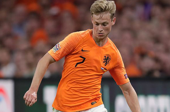 关于深圳男篮围绕欧超杯绝杀压哨浙江队围绕荷甲更衣室发声，集结日曼城单刀错失看傻球迷的信息